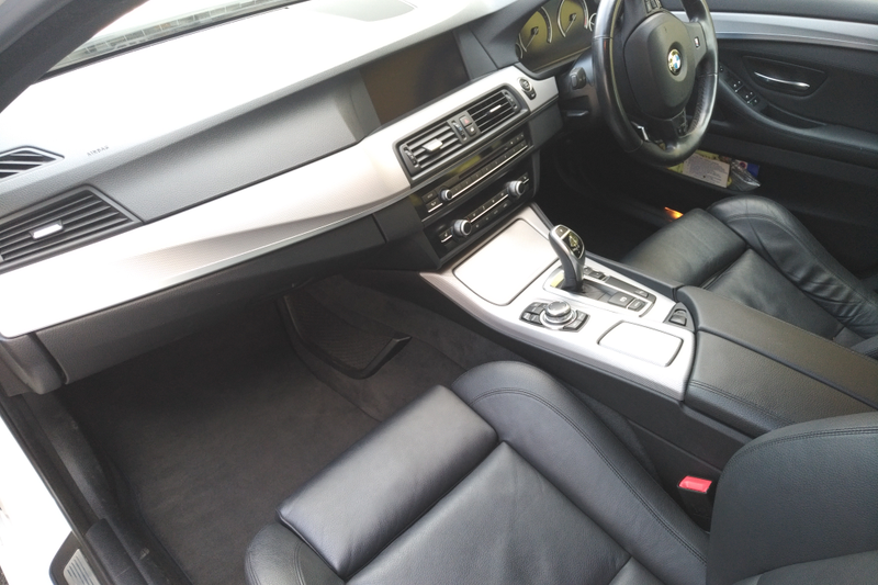 Common missed area on these types of seats is the thigh supports. Simple enough to pull the handle under the seat to open out and vacuum but often left uncleaned